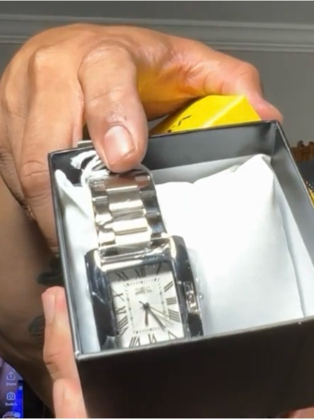 New in box Men's invicta Watch - White Dial